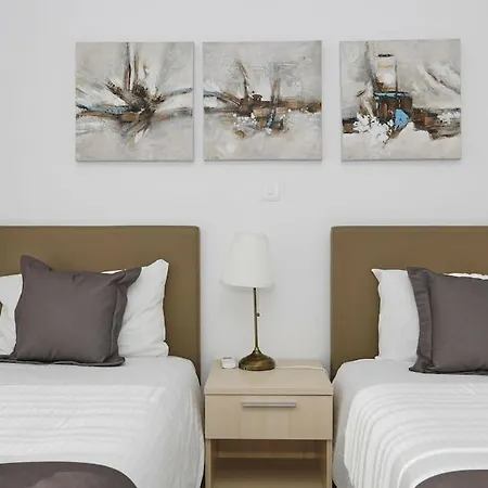 Iris Village * Paphos