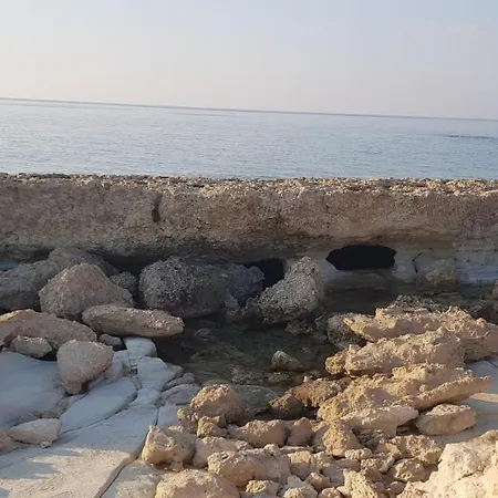 Iris Village Apartment Paphos