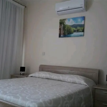 Iris Village Apartment *